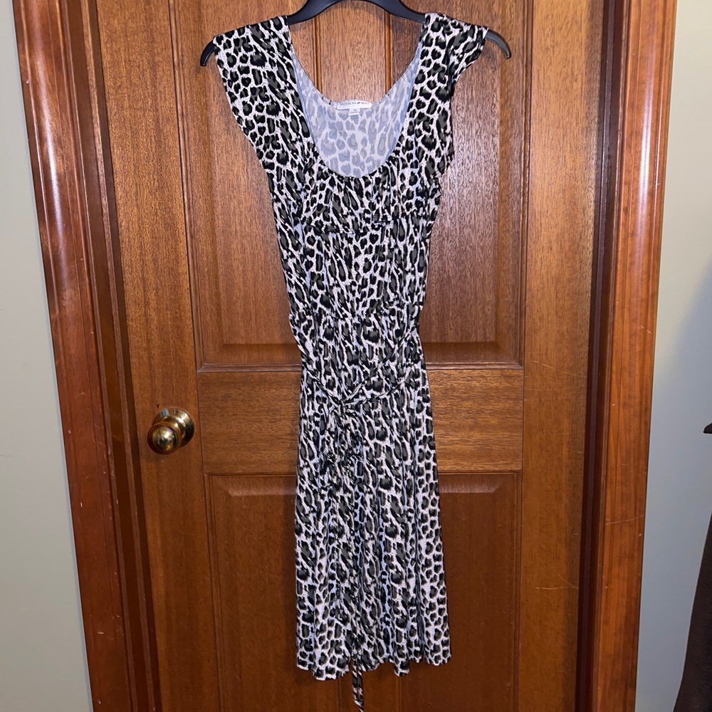 🌺 FASHION BUG LADIES CHEETAH PRINT DRESS. SIZE MEDIUM. 🌺